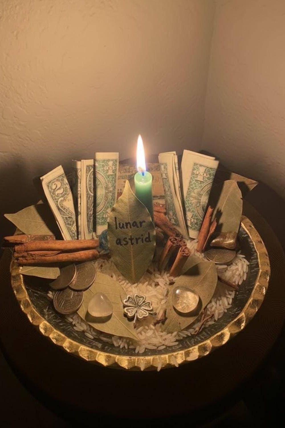 Quick Cinnamon Money Spell – Manifest Instant Wealth & Success That Attracts Money Fast